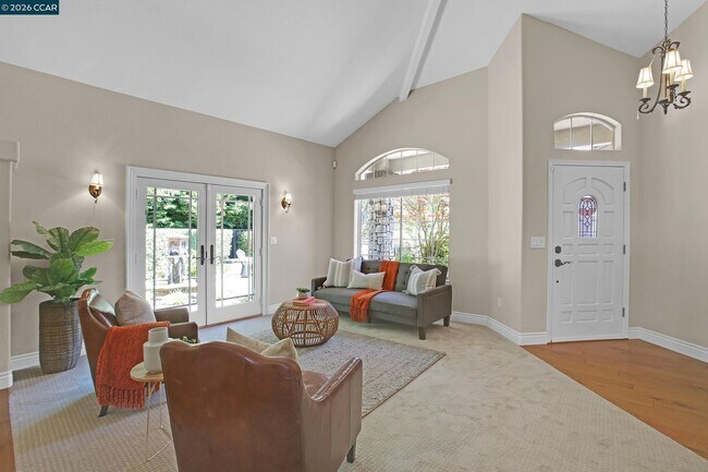 Building Photo - 706 Endsleigh Ct