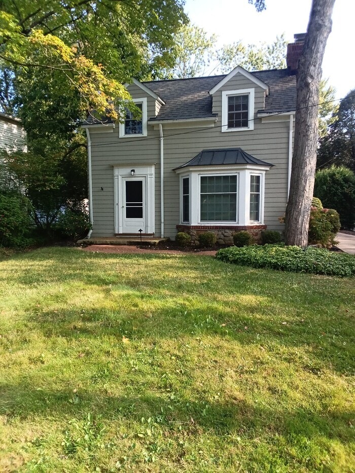 454 Walters Rd Chagrin Falls, OH 44022 – photo 2