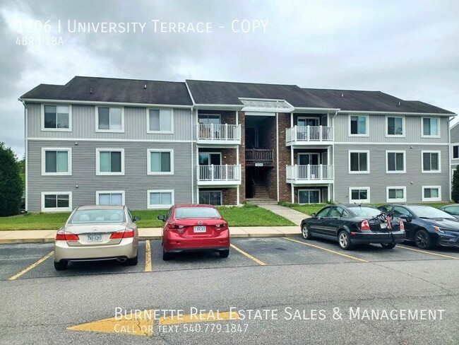 Building Photo - 1206 University Terrace
