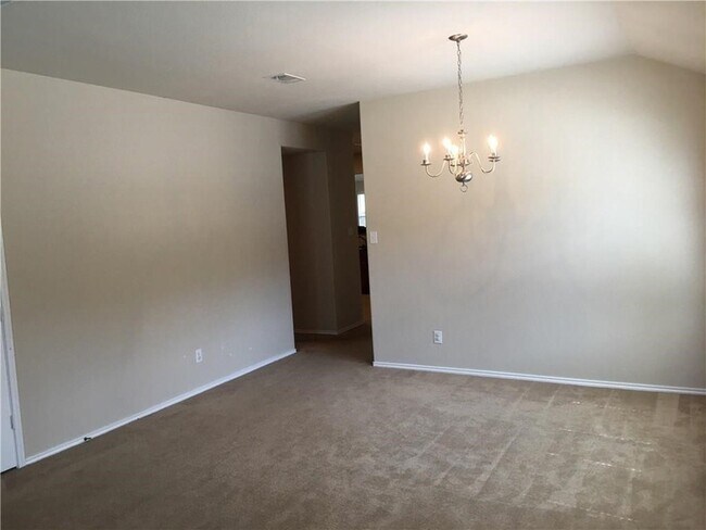 Foto del edificio - 5213 Spyglass Ln
