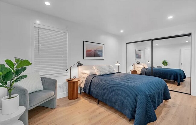 Foto del edificio - 10427 Beach St