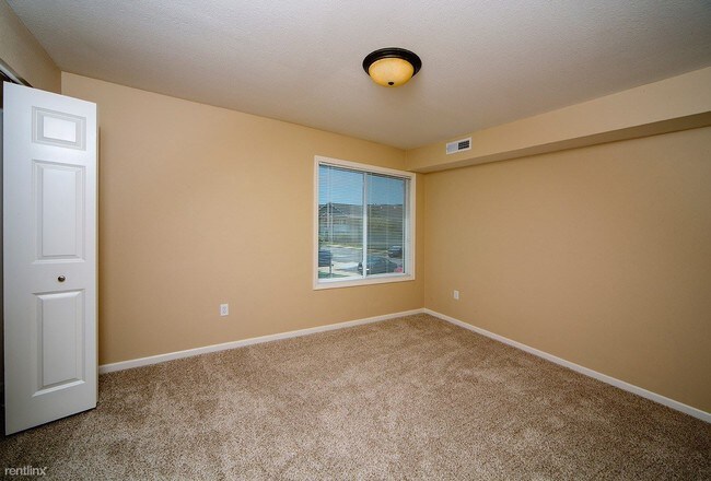 Building Photo - 1153 N Black river Dr
