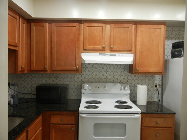Kitchen - 700 8th St NE