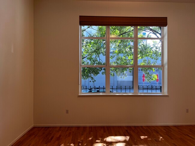 Foto del edificio - 1009 NW Hoyt St