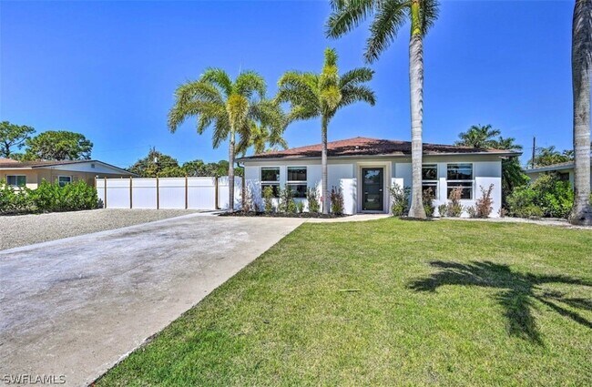 Foto del edificio - 755 94th Ave N