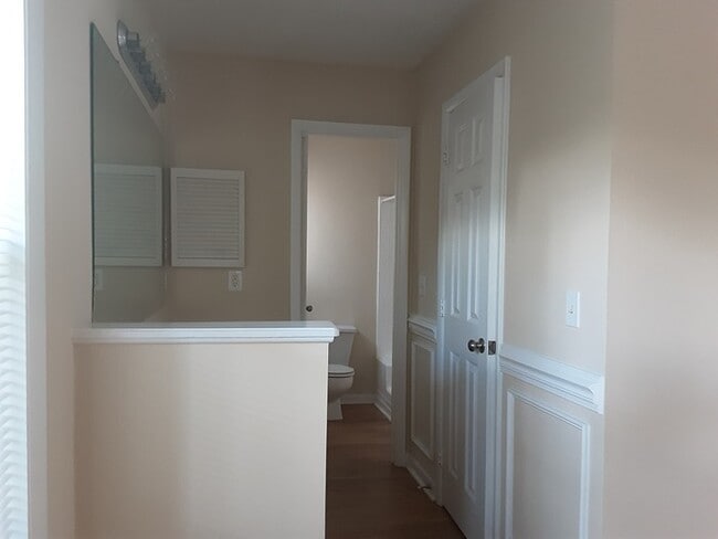 Building Photo - 6792 Willowbrook Dr