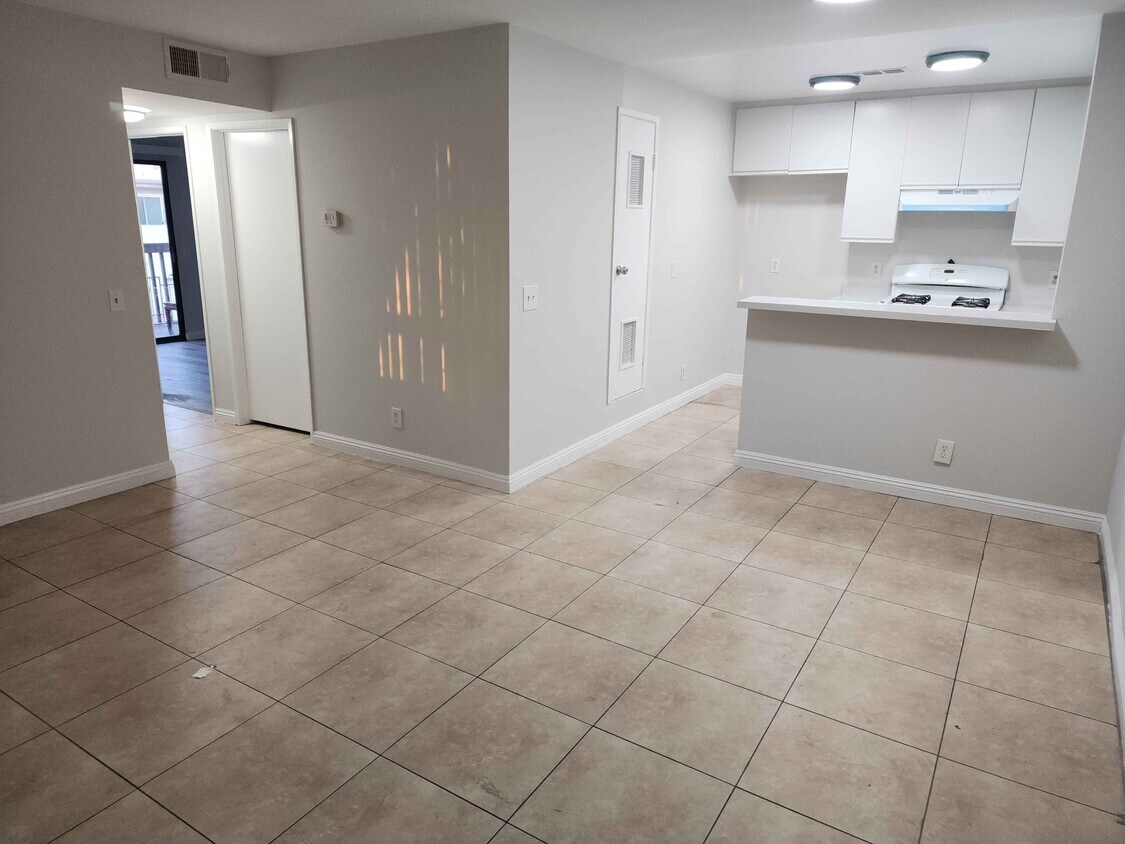 Foto principal - 11919 Inez St