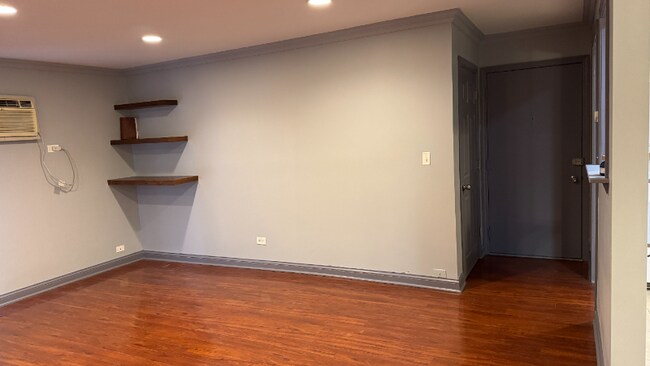 Foto del edificio - 9S060 Lake Dr