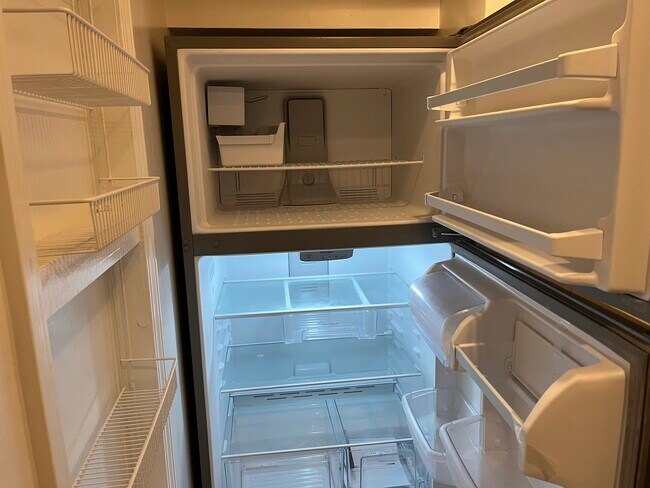 Foto del edificio - 1750 N Marywood Ave