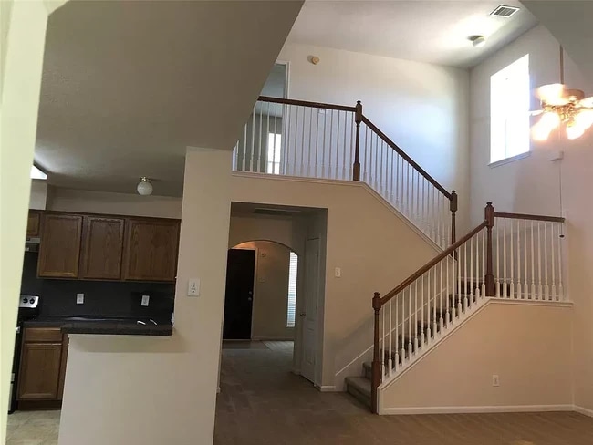 2 story open living room - 11119 Mooring Ridge Ln