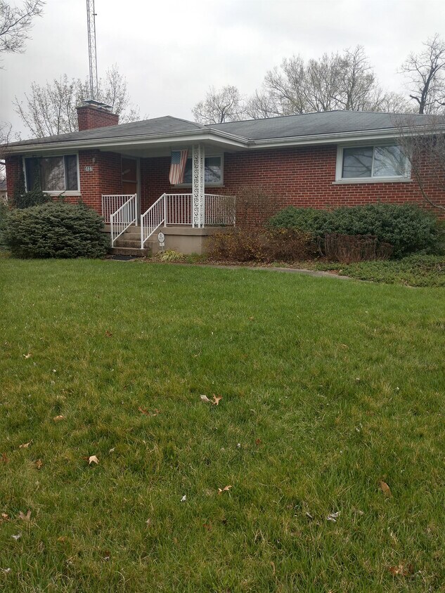 Foto principal - 3137 Compton Rd