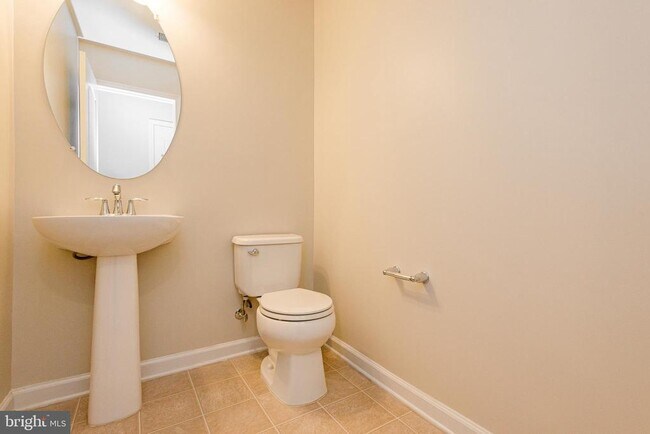 Building Photo - 7813 Quidditch Ln