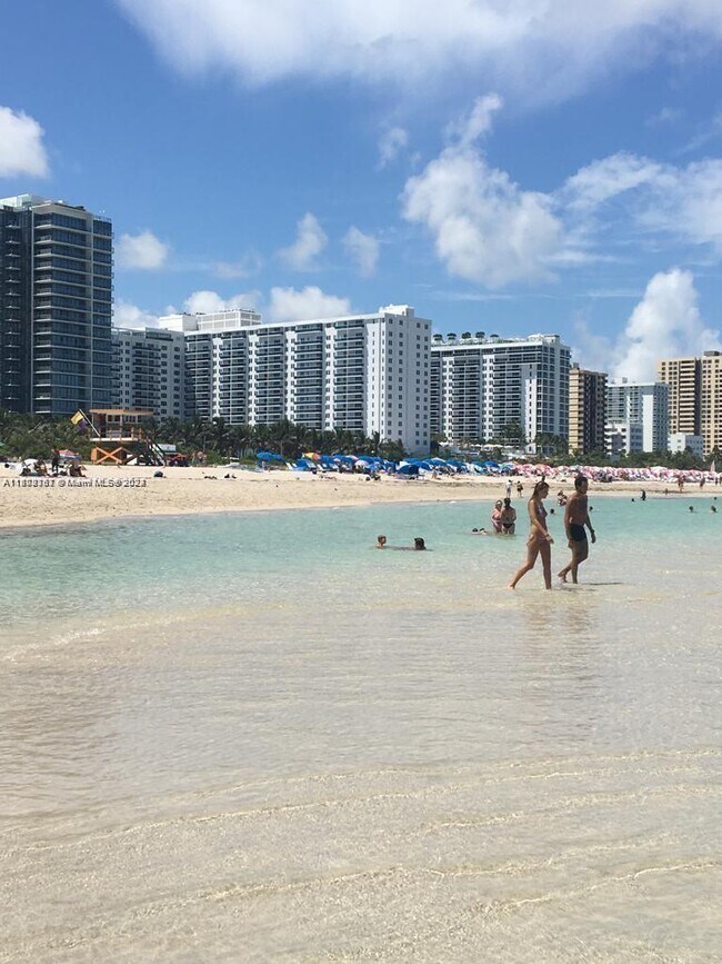 Foto del edificio - 2301 Collins Ave