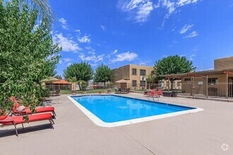 Building Photo - Mollison Villas