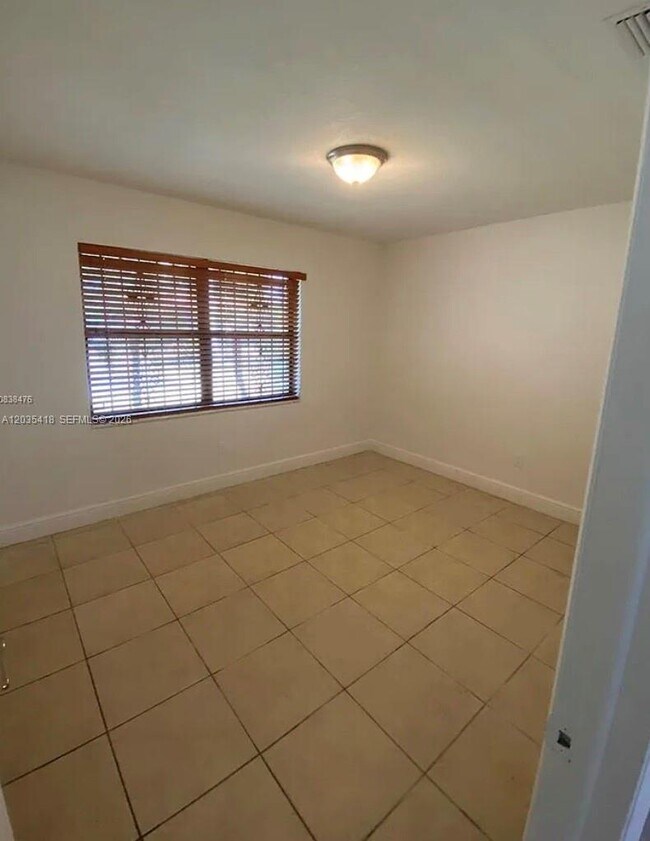 Foto del edificio - 4933 SW 135th Pl