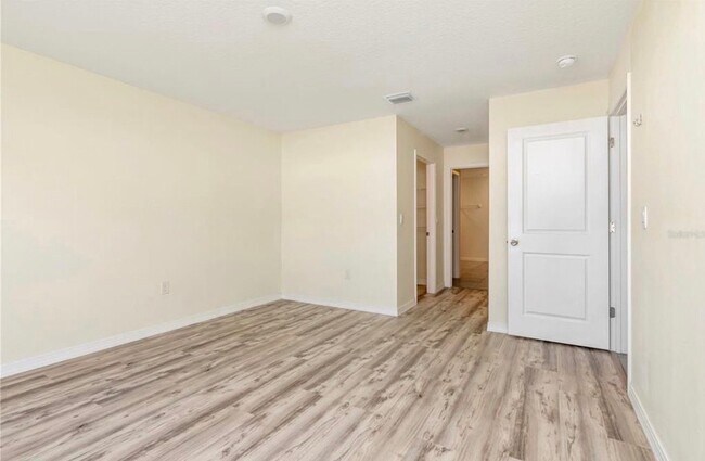 Foto del edificio - 4119 Autumn Amber Dr