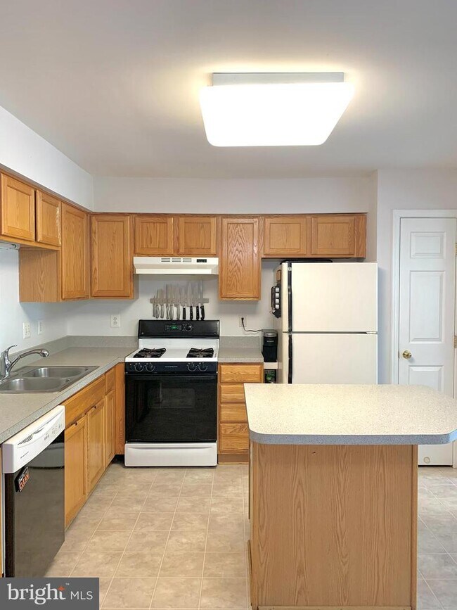 Building Photo - 4501 Papillion Ct