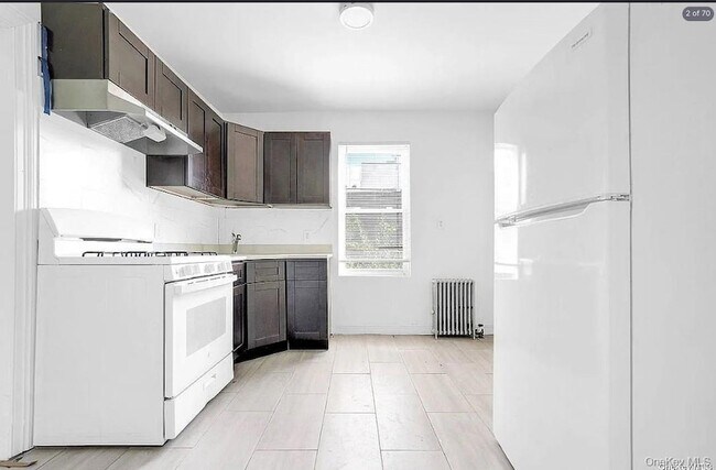 Photo - 3-08 26th Avenue Unit 1 Apartment