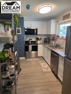 Building Photo - 727 Oak Ave