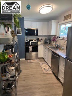 Photo du bâtiment - 727 Oak Ave