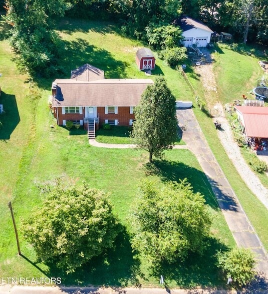 Foto del edificio - 6633 Wachese Ln