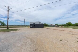 Building Photo - 381 FM707