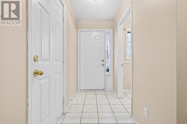 Photo du bâtiment - 206 Beatrice Dr