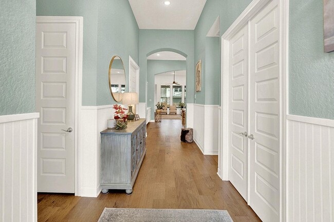 Building Photo - 6826 Hallie Lp