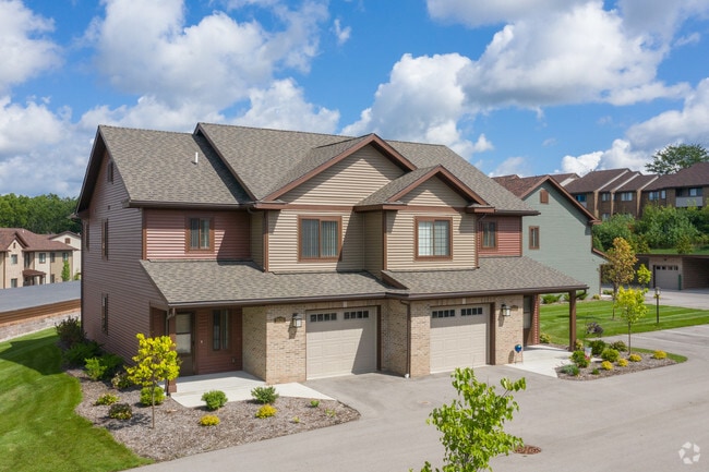 Townhomes Exterior - Burton Ridge Apartments