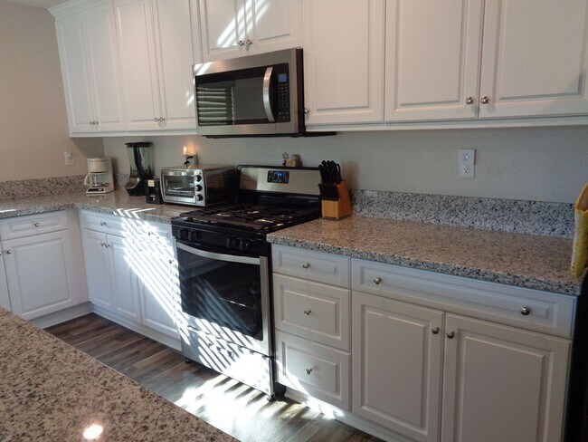Building Photo - KB Sapphire Dune Home Offering 2177 sq. ft.