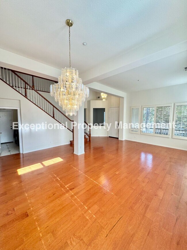 Foto del edificio - Ready to move in 4 bedroom 4 bath home!