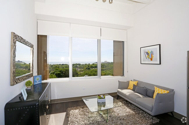1BR,1BA,494SF - 820 Michigan by 3L Living