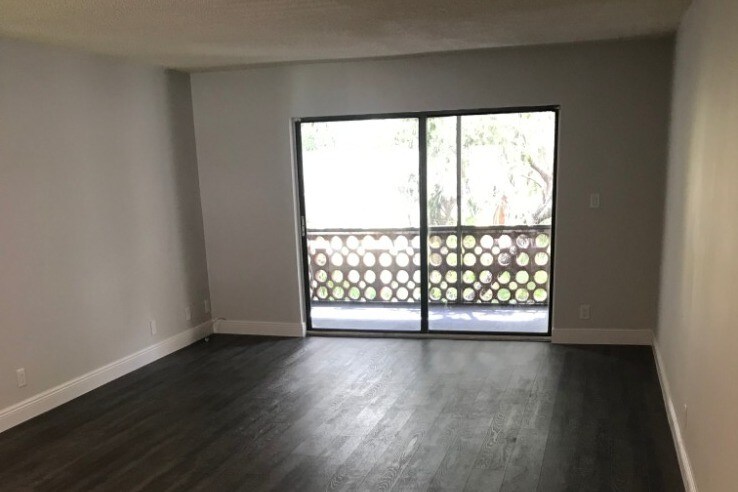 Great Room - 4216 Inverrary Blvd