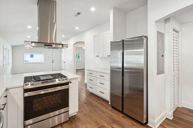 Foto del edificio - 1533 Cantwell St