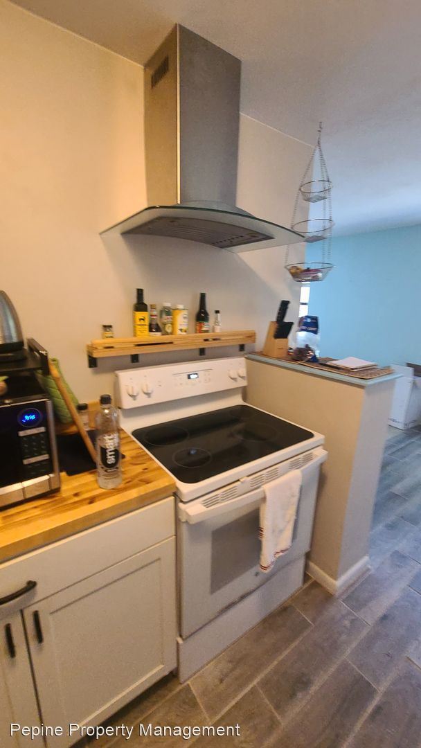 Foto del edificio - 3 br, 1.5 bath House - 1942 NE 17th Drive