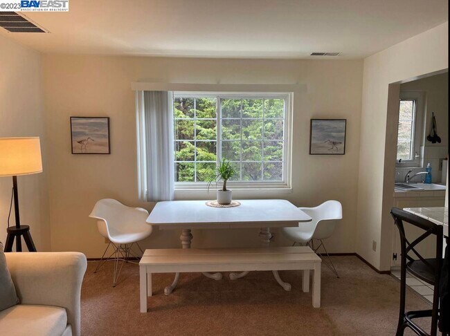 Foto del edificio - 301 Poplar St #4 Unit 4,Mill Vly