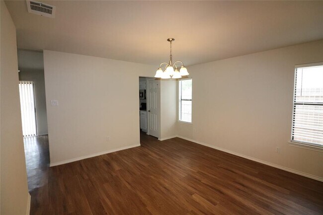 Foto del edificio - 6606 Shiner St