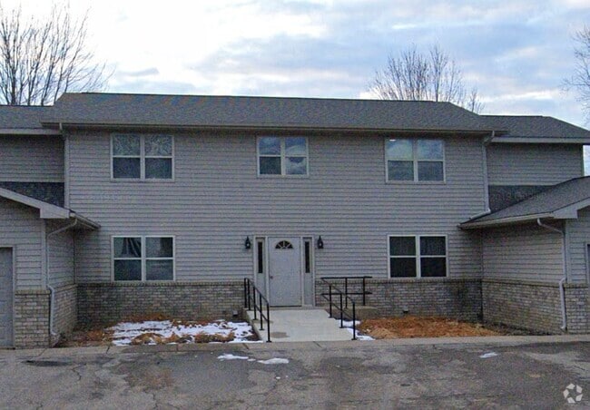 Building Photo - 10561 North Rd
