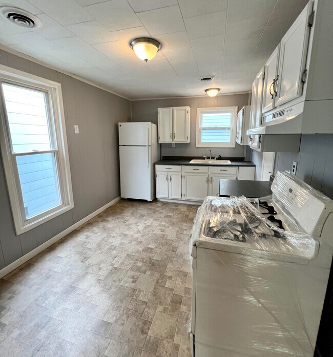 300 S William St, Johnstown, NY 12095 House Rental in Johnstown, NY