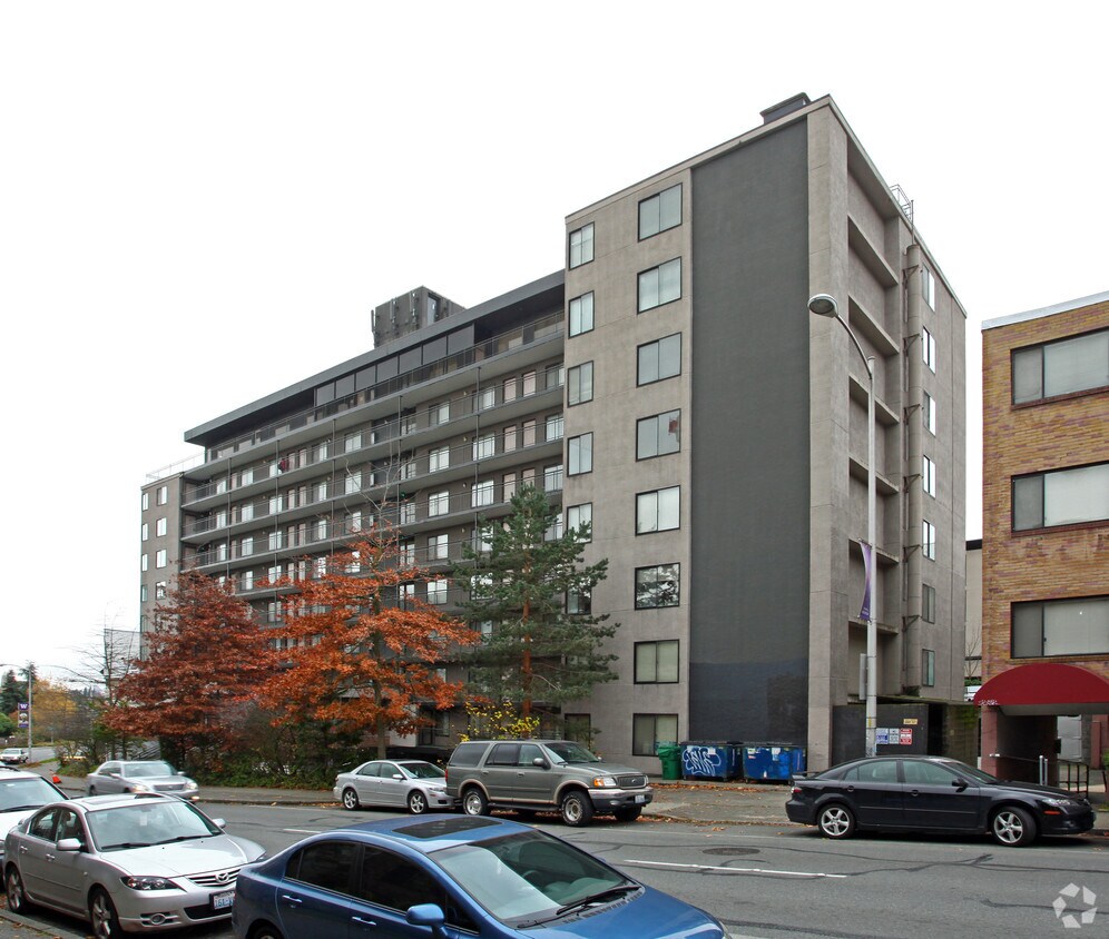 College Place Apartments Apartments in Seattle, WA