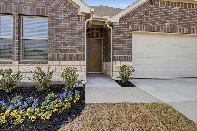 Foto del edificio - NEW CONTRUCTION 3/2/2 FOR LEASE IN SHERMAN!