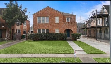 Building Photo - 1631 Castle Ct