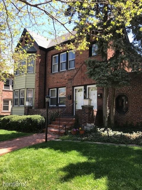 Foto principal - 7330 Lindell Blvd