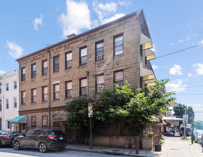 Foto del edificio - 921 Christian St
