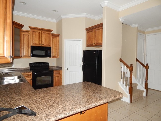 Building Photo - 123 Shepards Way