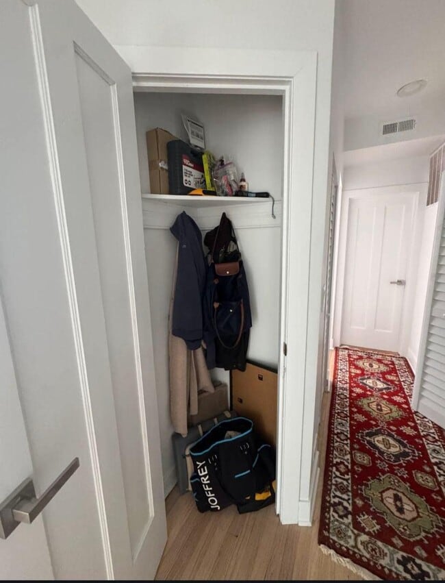 Foto del edificio - 2 bedroom in Chicago IL 60618