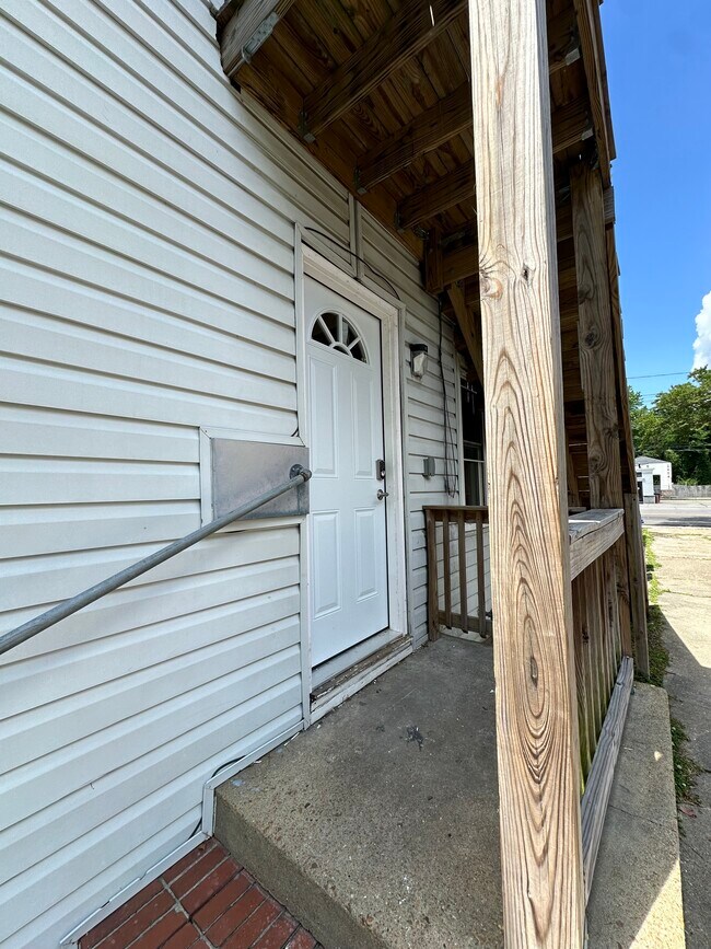 Building Photo - 2405 Lafayette Blvd