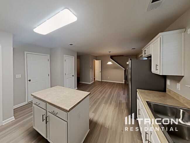 Building Photo - 4406 Oak Pointe Dr