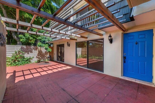 Building Photo - 524 5th Terrace