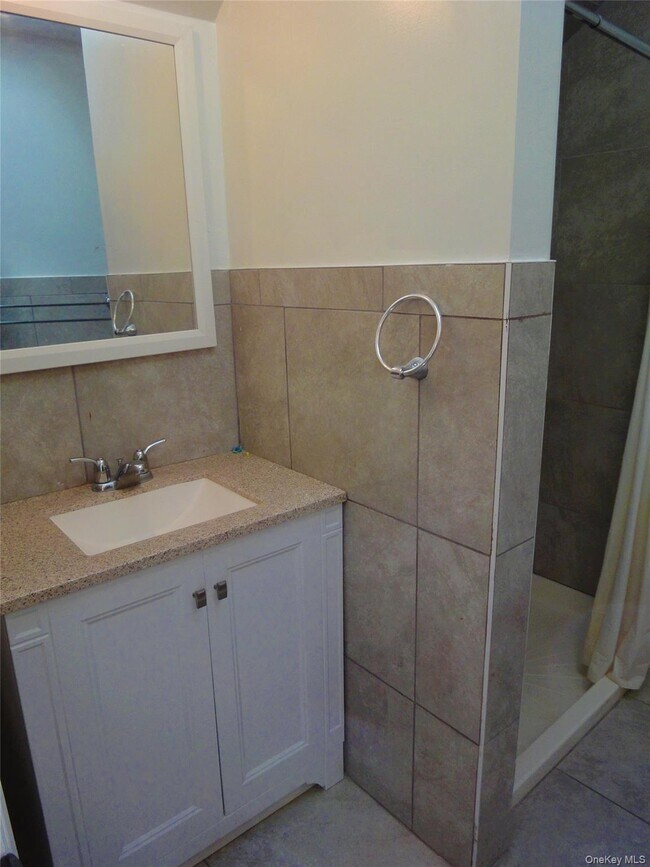 Foto del edificio - 116 Williams Ave